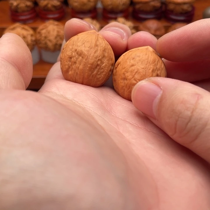 文玩核桃把件小红帽