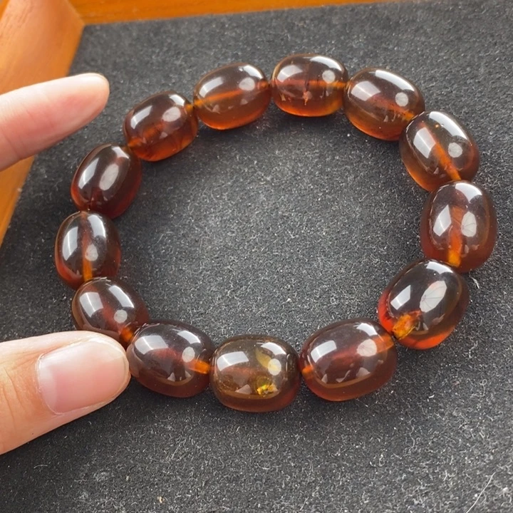 未镶嵌琥珀珠宝奇石