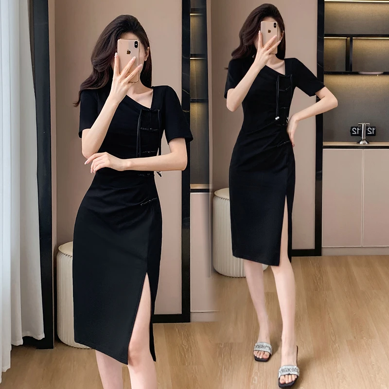 黑色高档方领连衣裙女夏季收腰显瘦气质高级感小黑裙法式长款裙子