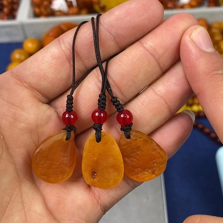 琥珀珠宝奇石未镶嵌多样性发货其中一件