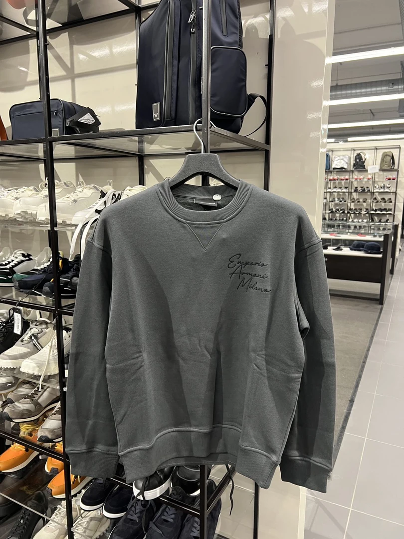 全新未使用 EMPORIO ARMANI/乔治·阿玛尼 刺绣Logo圆领卫衣不退换