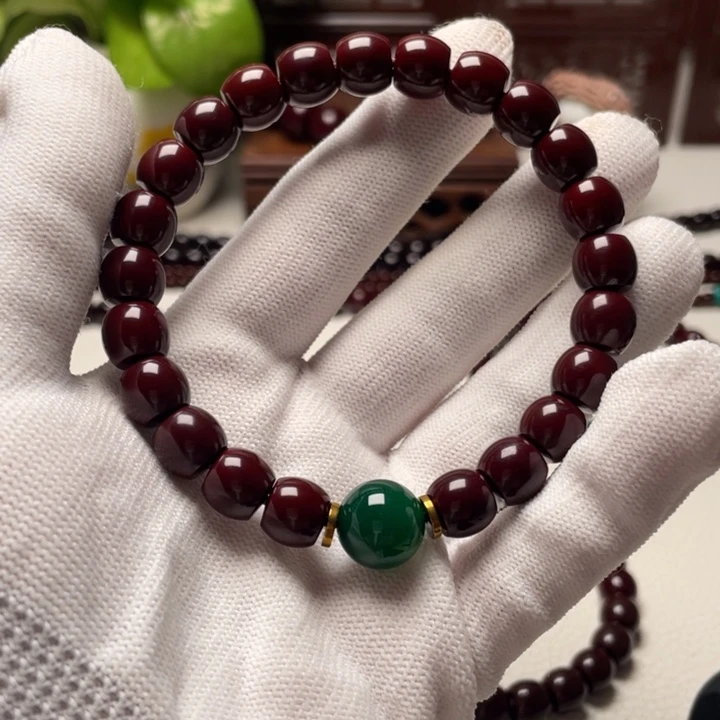 城***南吊坠猴头核桃猴头手串