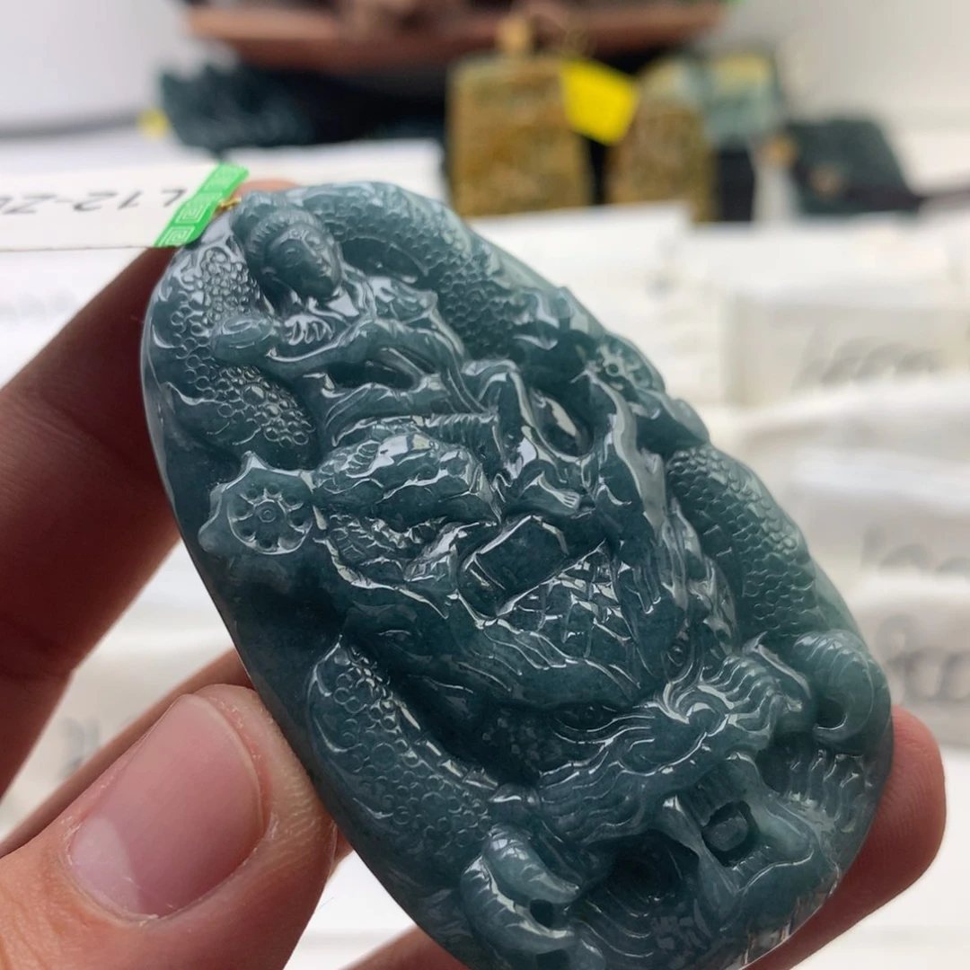 颈饰未镶嵌翡翠文殊