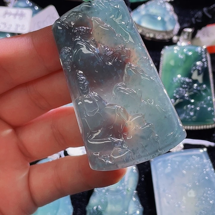 翡翠颈饰未镶嵌47，