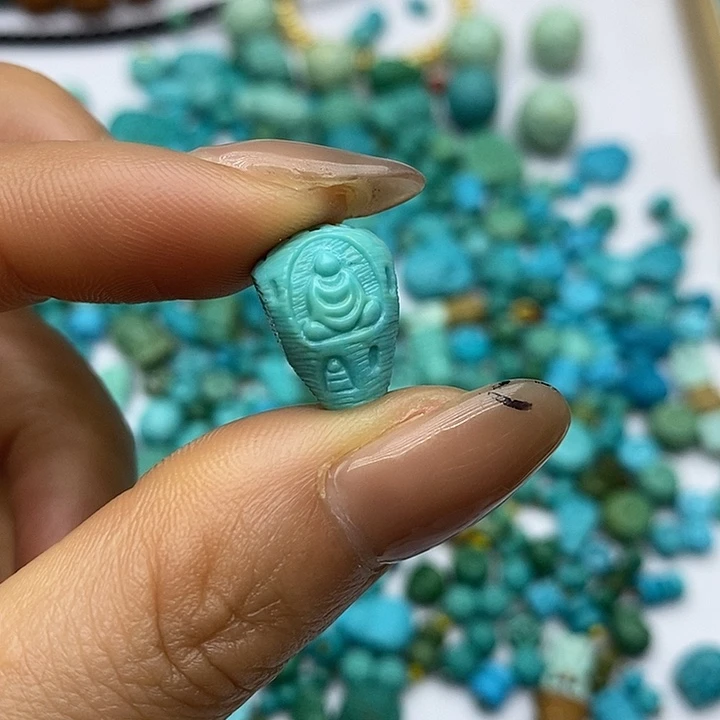 绿松石未镶嵌珠宝奇石