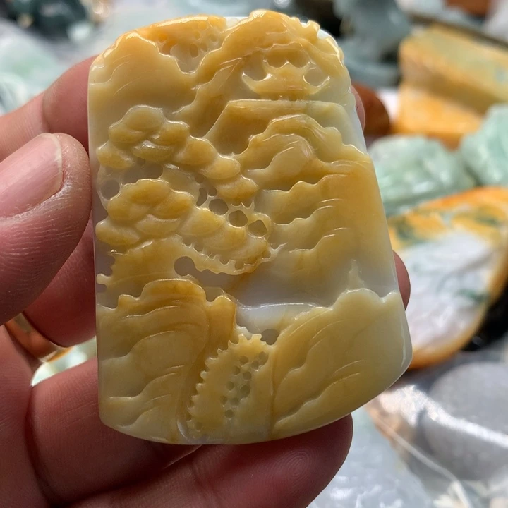 翡翠未镶嵌颈饰保真天然a货翡翠