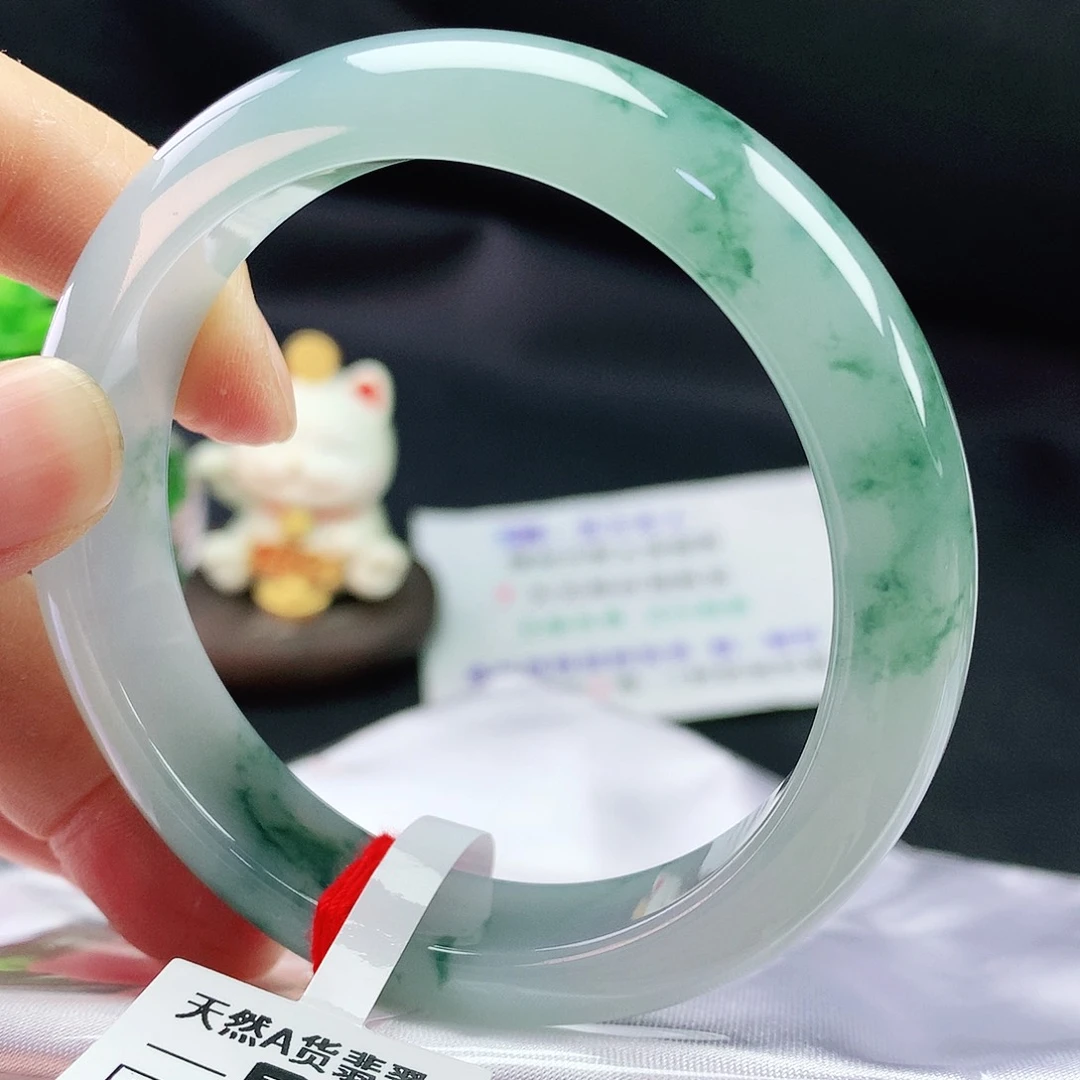 翡翠手镯未镶嵌56+圈