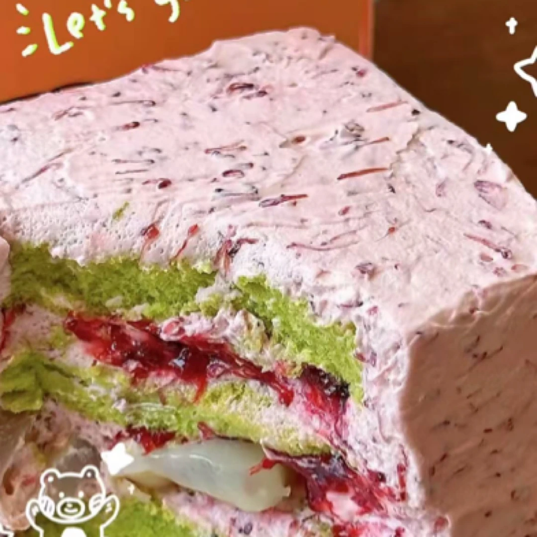 杨梅荔枝小方蛋糕