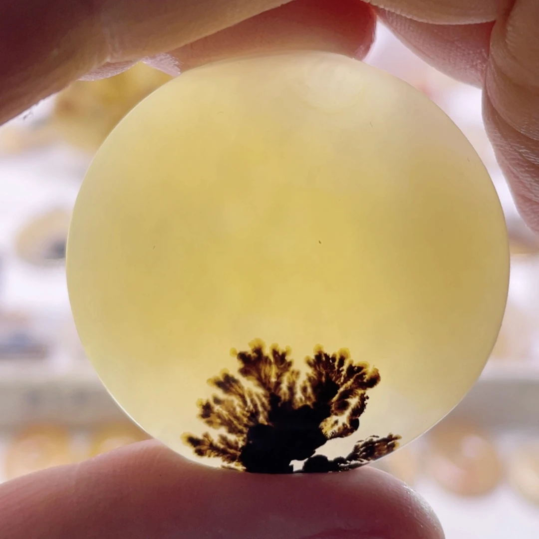 玛瑙/玉髓未镶嵌珠宝奇石