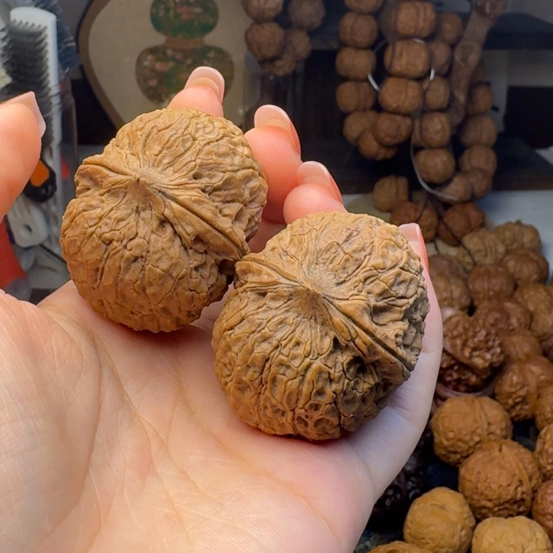 文玩核桃把件手雷42.6