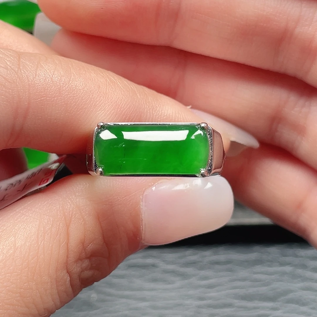 B****翡翠银S925镶嵌戒指3187