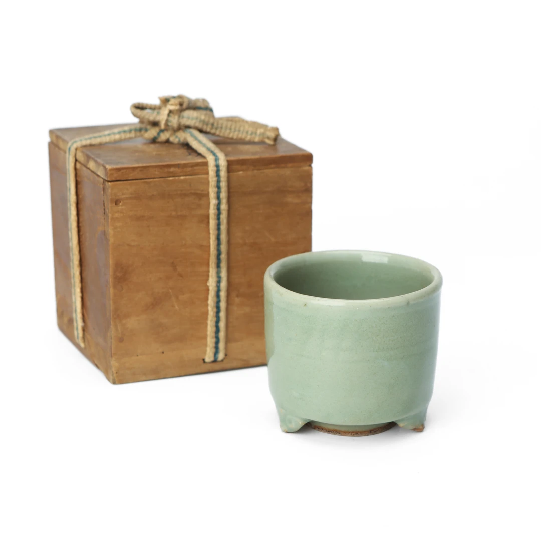 【古董拍卖】5.青釉三足炉（红队）