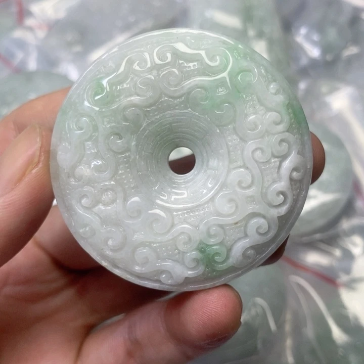 翡翠未镶嵌颈饰天然翡翠A货