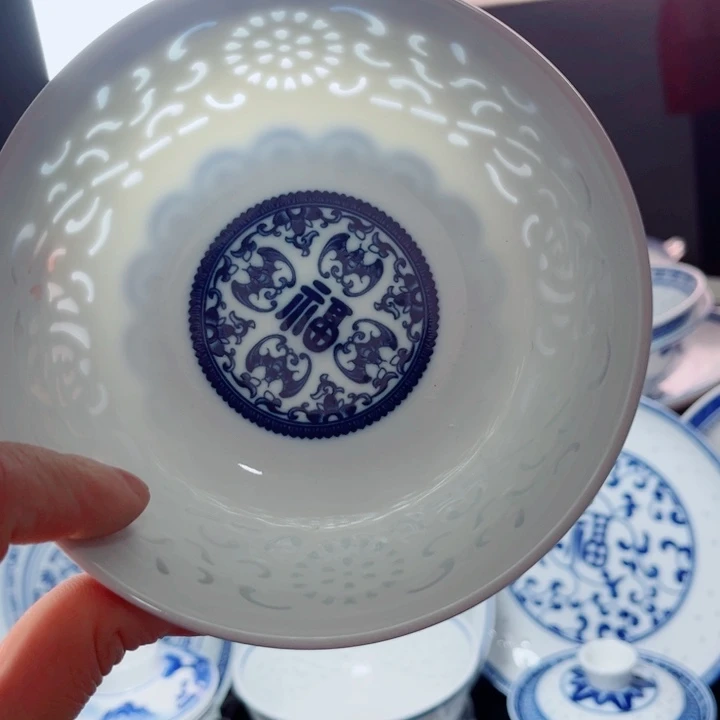 碗青花玲珑5寸饭碗满雕福字