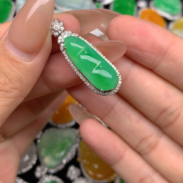 翡翠18K金镶嵌吊坠(不含链)