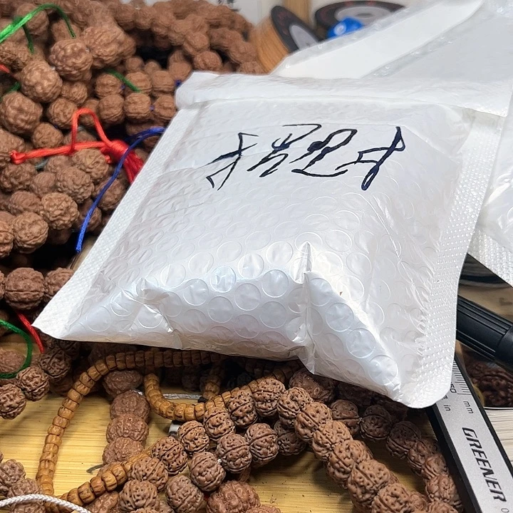 金刚菩提吊坠招****?白狮子