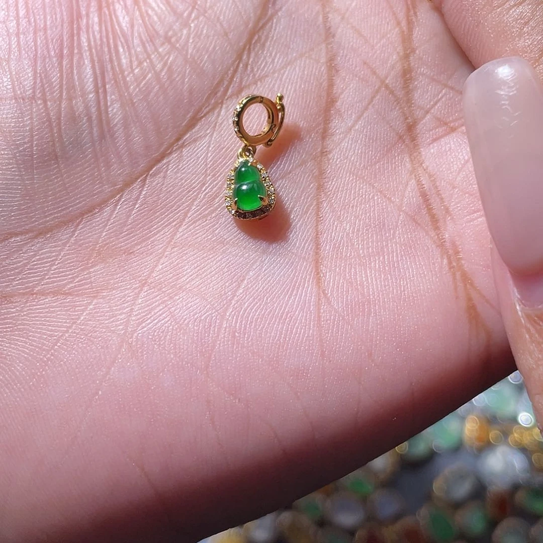 吊坠(不含链)18K金镶嵌翡翠?**D