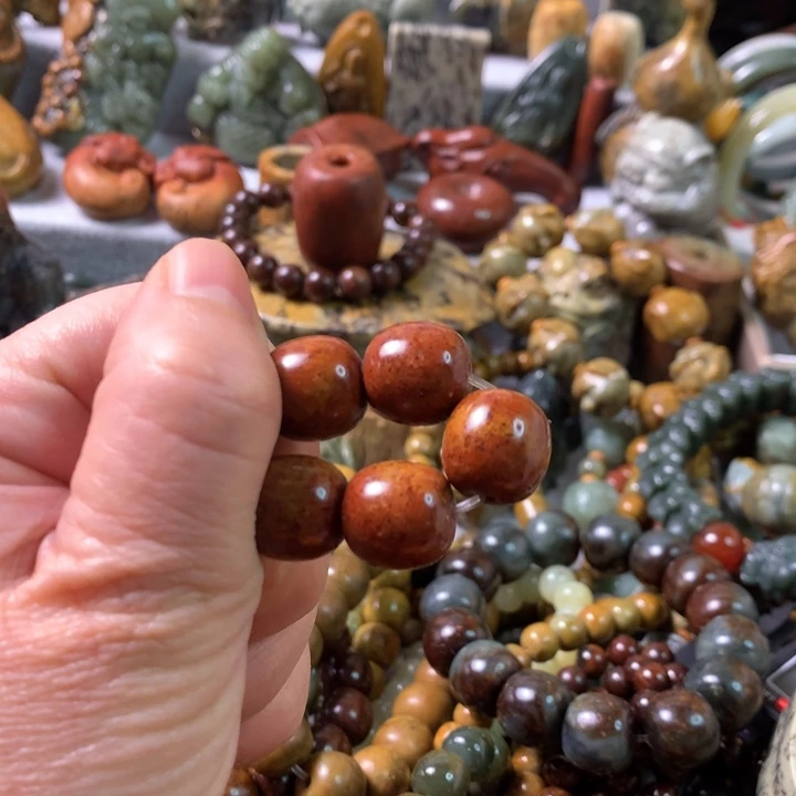 未镶嵌岫岩河磨玉（透闪石质玉）把件匆****音