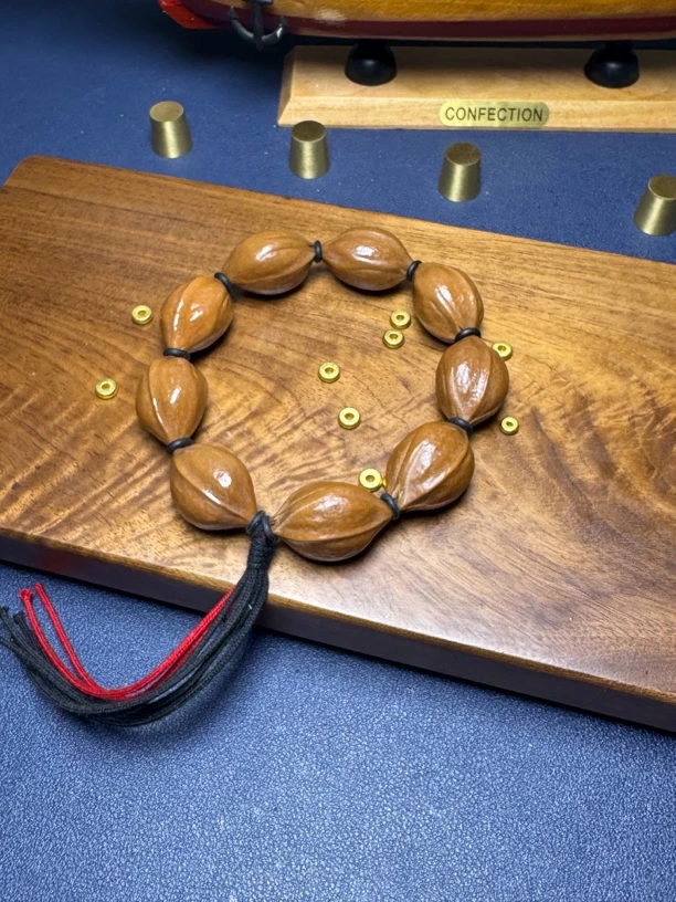 1.8*2.8精挑梅林铁核手串