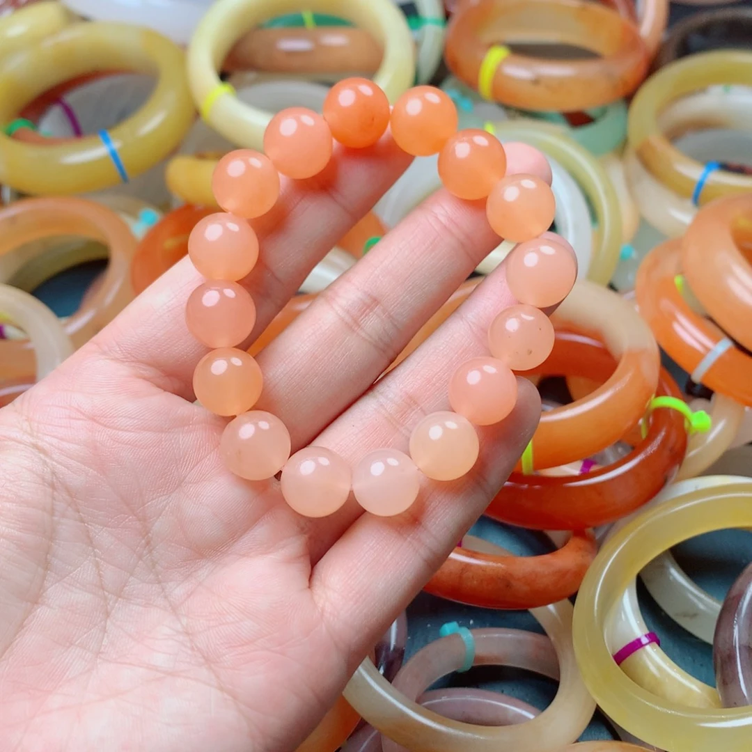 未镶嵌石英质玉（黄龙玉）手镯