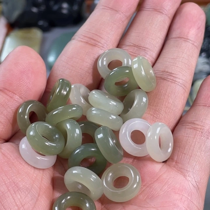 和田玉未镶嵌颈饰拍一发一