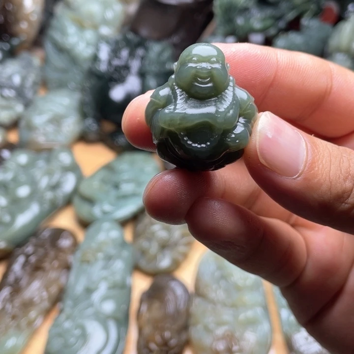 和田玉未镶嵌挂件不**豫
