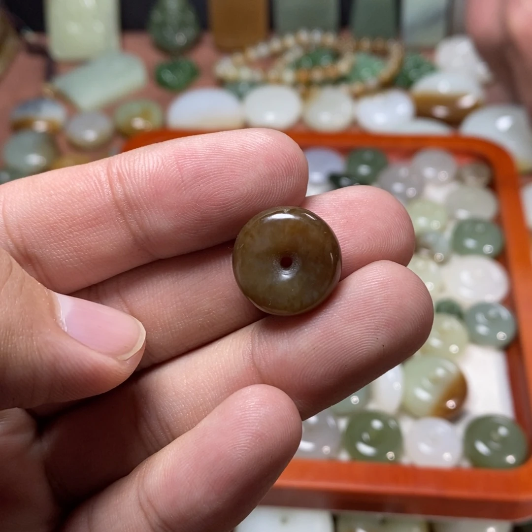 和田玉吊坠(不含链)未镶嵌