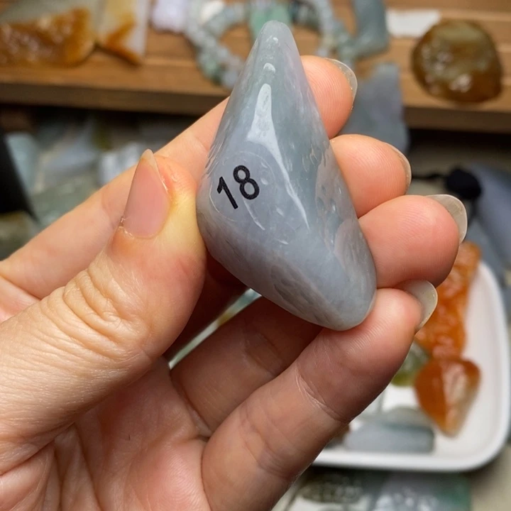 翡翠未镶嵌颈饰天然