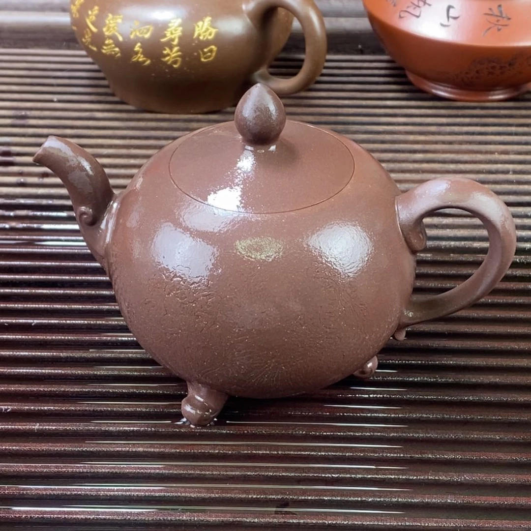 紫砂茶壶白13 顾丽英 三足鼎珠 紫泥