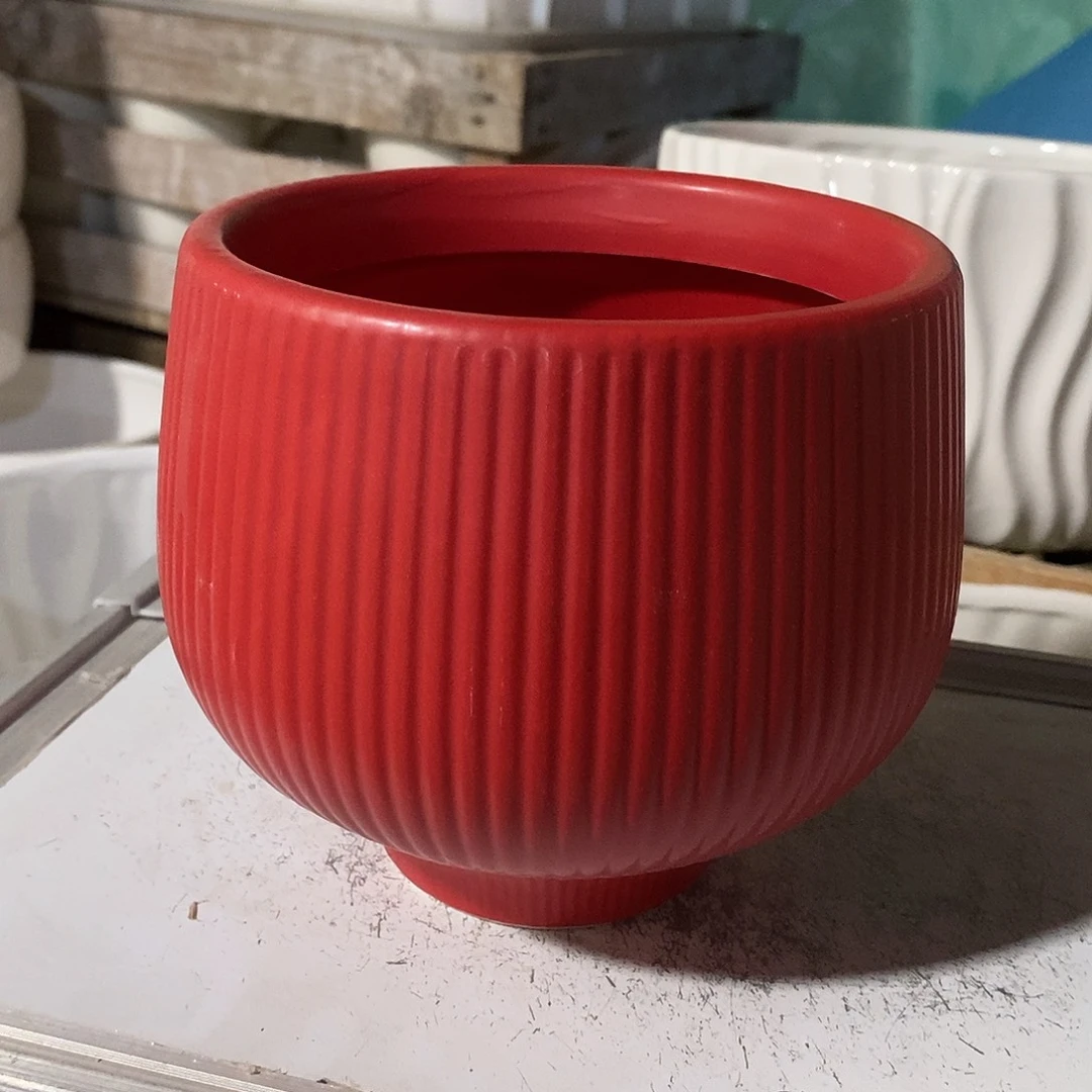 摆件陶盆有孔 瑕疵介意勿拍