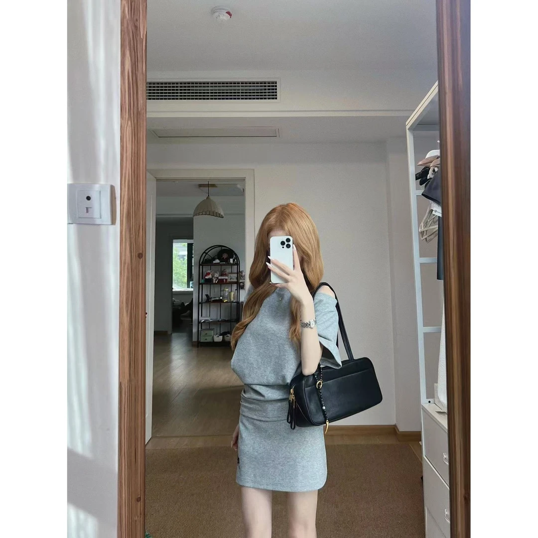 韩系减龄休闲时尚服套装女夏季简约收腰一字肩斜肩短袖短裙两件套