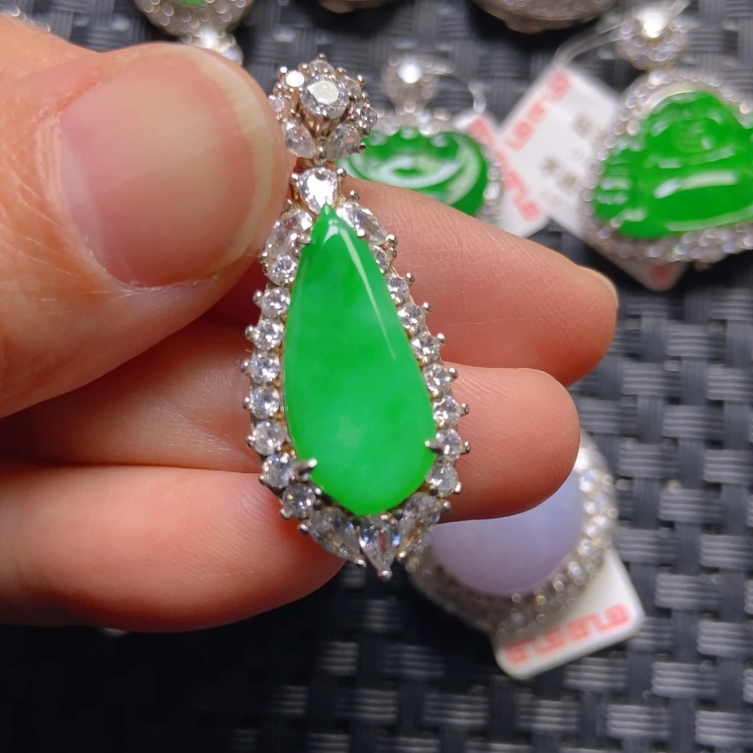 翡翠银S925镶嵌颈饰福瓜吊坠