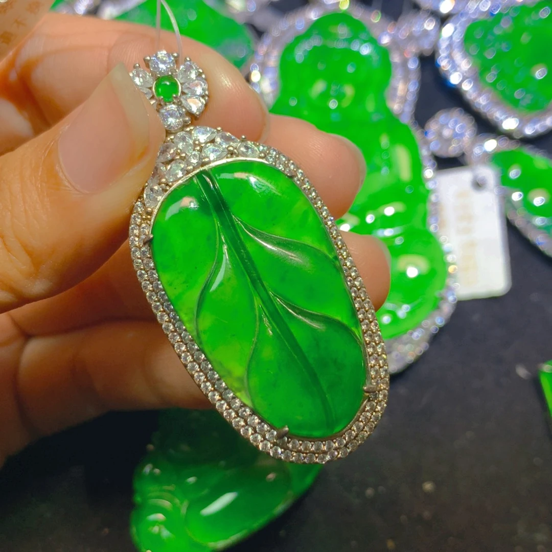 翡翠银S925镶嵌颈饰