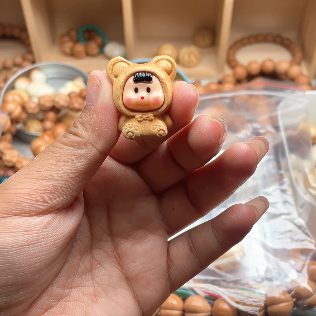 红***火吊坠猴头核桃娃娃