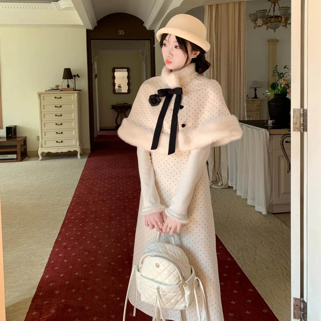 都市甜心 织物猪原创 简约气质miu系千金感毛绒波点斗篷连衣长裙