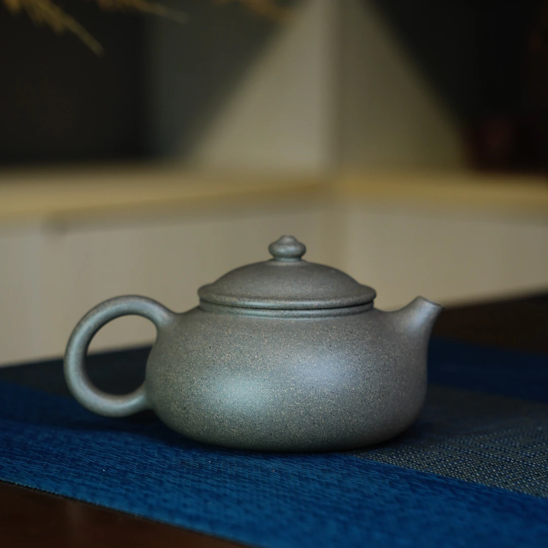 黄龙山原矿青段寒江壶国家级工艺美术师金同星全手工制作(180）cc