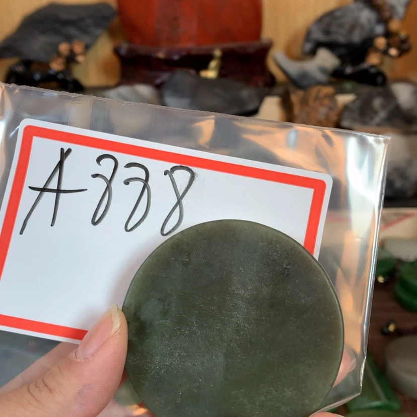 【闪购商品】和田玉镯子心未镶嵌