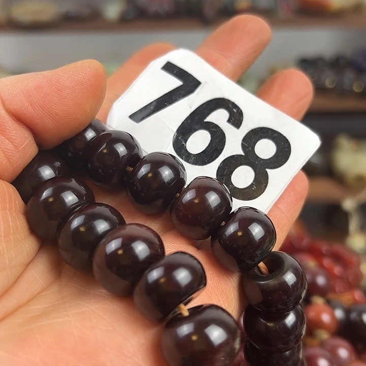 和田玉（糖玉）颈饰未镶嵌写****伦