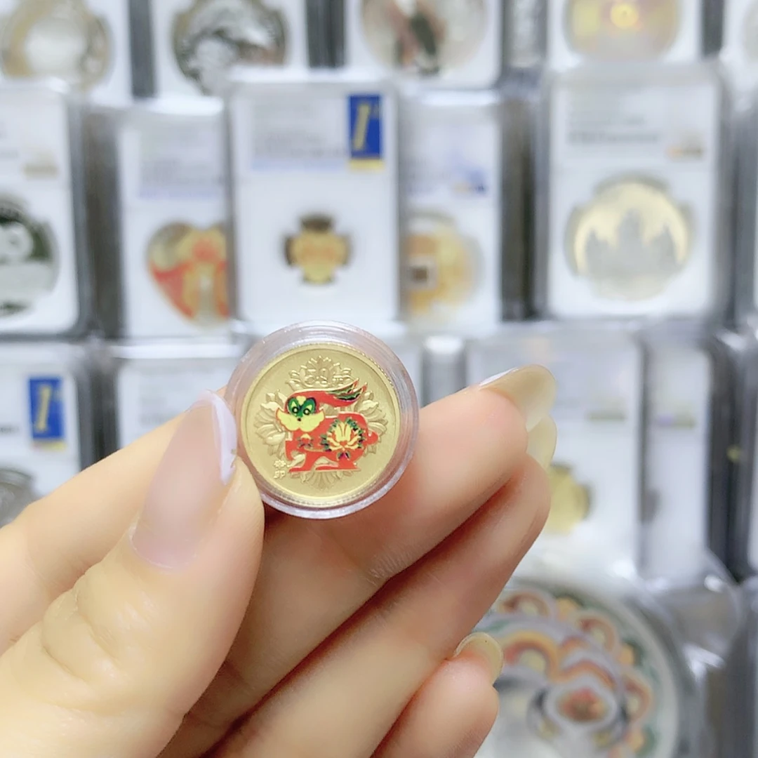 【闪购商品】纯金2011年彩金兔配盒