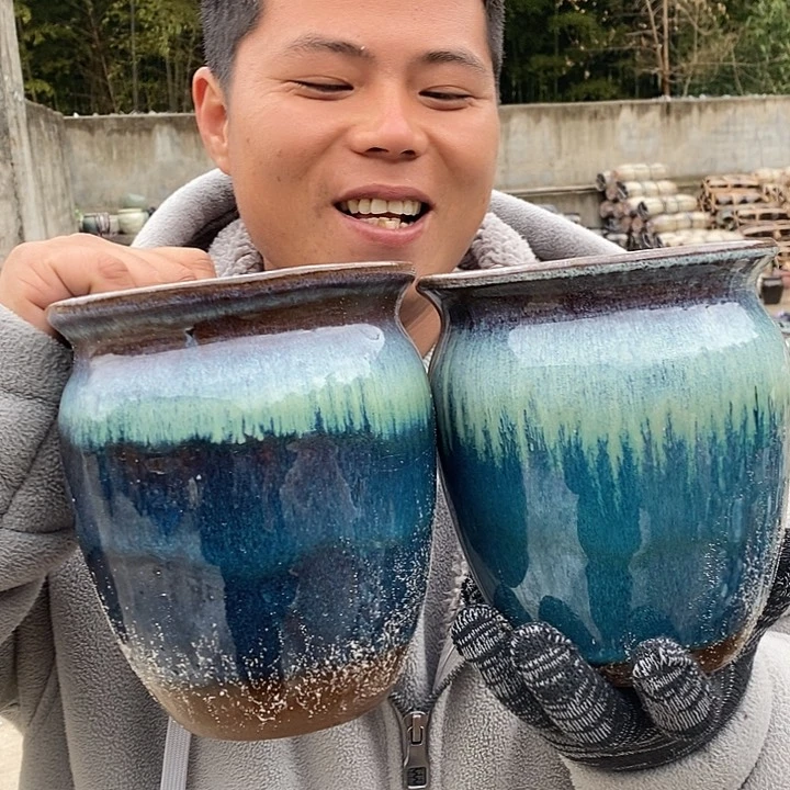 红陶瑕疵介意别拍。颜色不挑