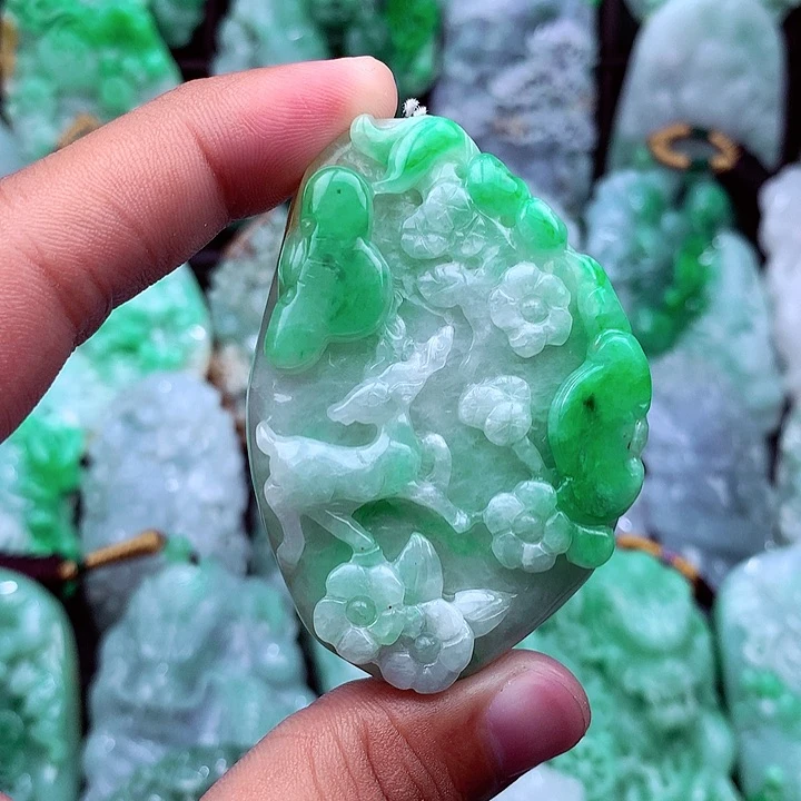 翡翠未镶嵌吊坠(不含链)