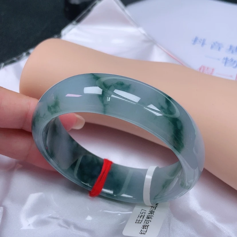 【闪购商品】未镶嵌手镯翡翠57大轮胎
