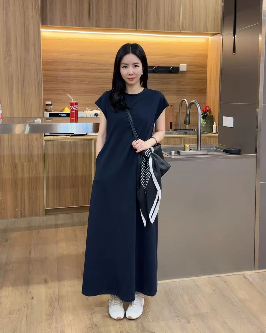 鑫燃KIKI 配丝巾复古时尚高级感显瘦连衣裙 0030 RS