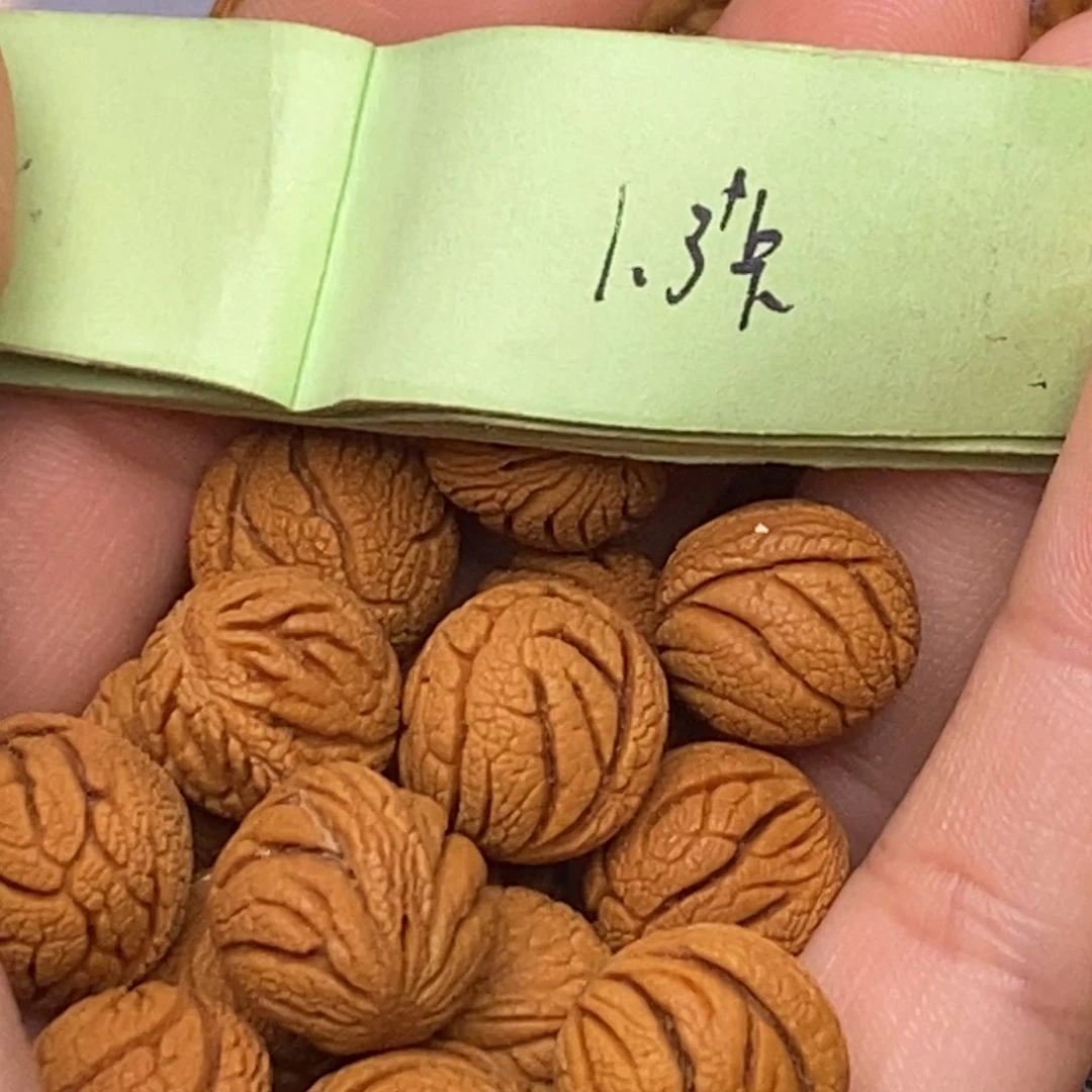 秦岭山脉龙纹桃核 18