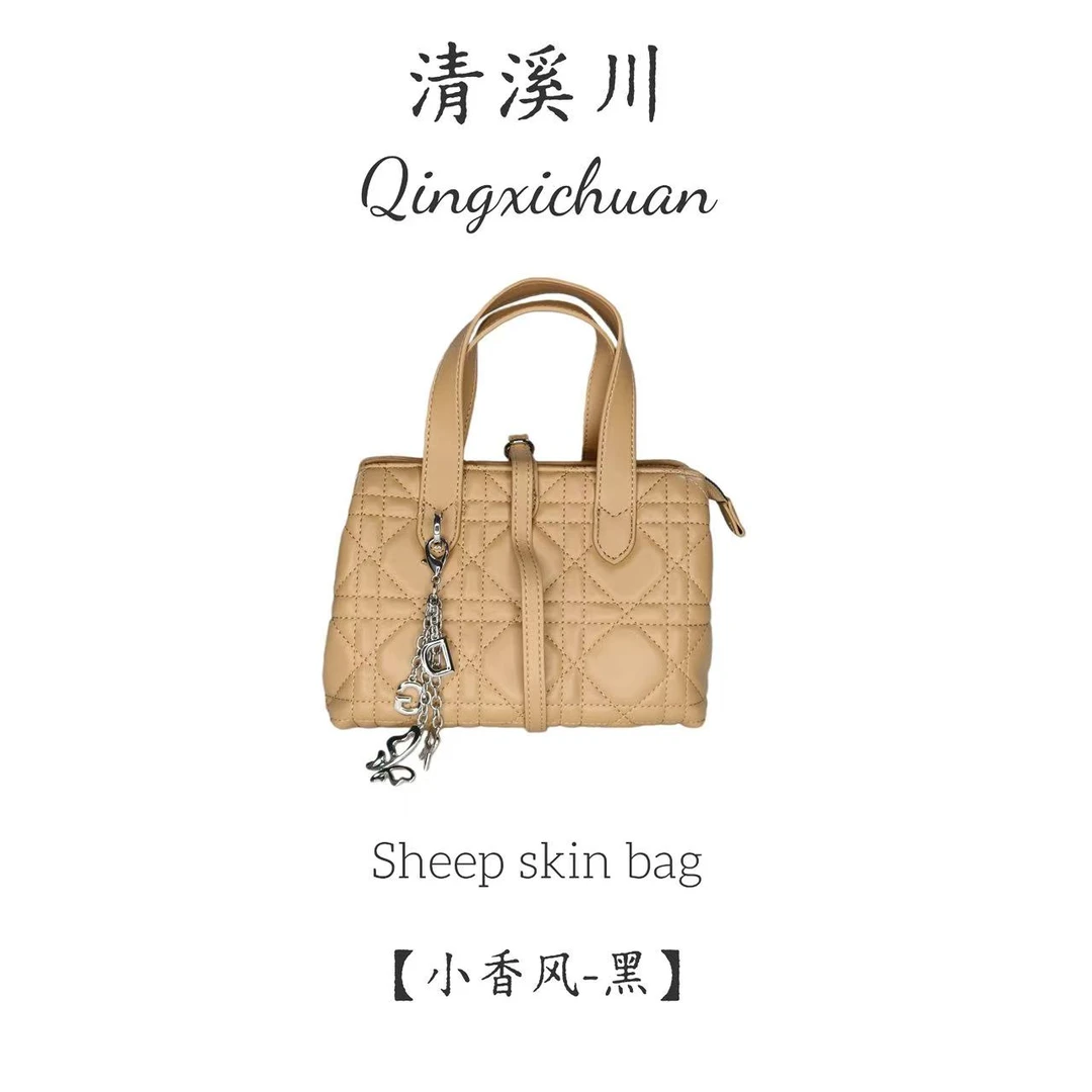 【蝶梦】清溪川小香风羊皮斜挎包千金感奶茶色软包单肩手拎2009