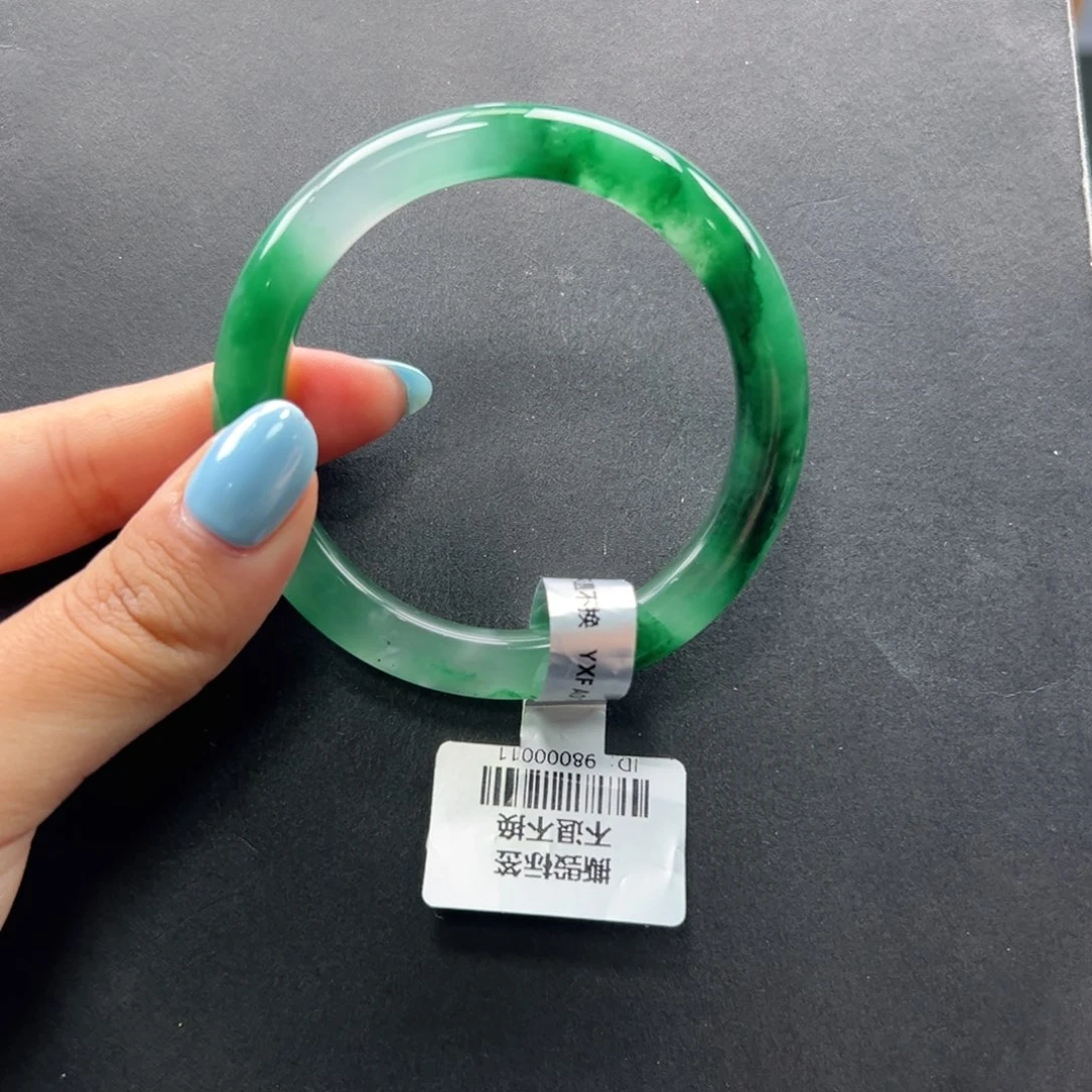 石英质玉未镶嵌手镯+周周53.2