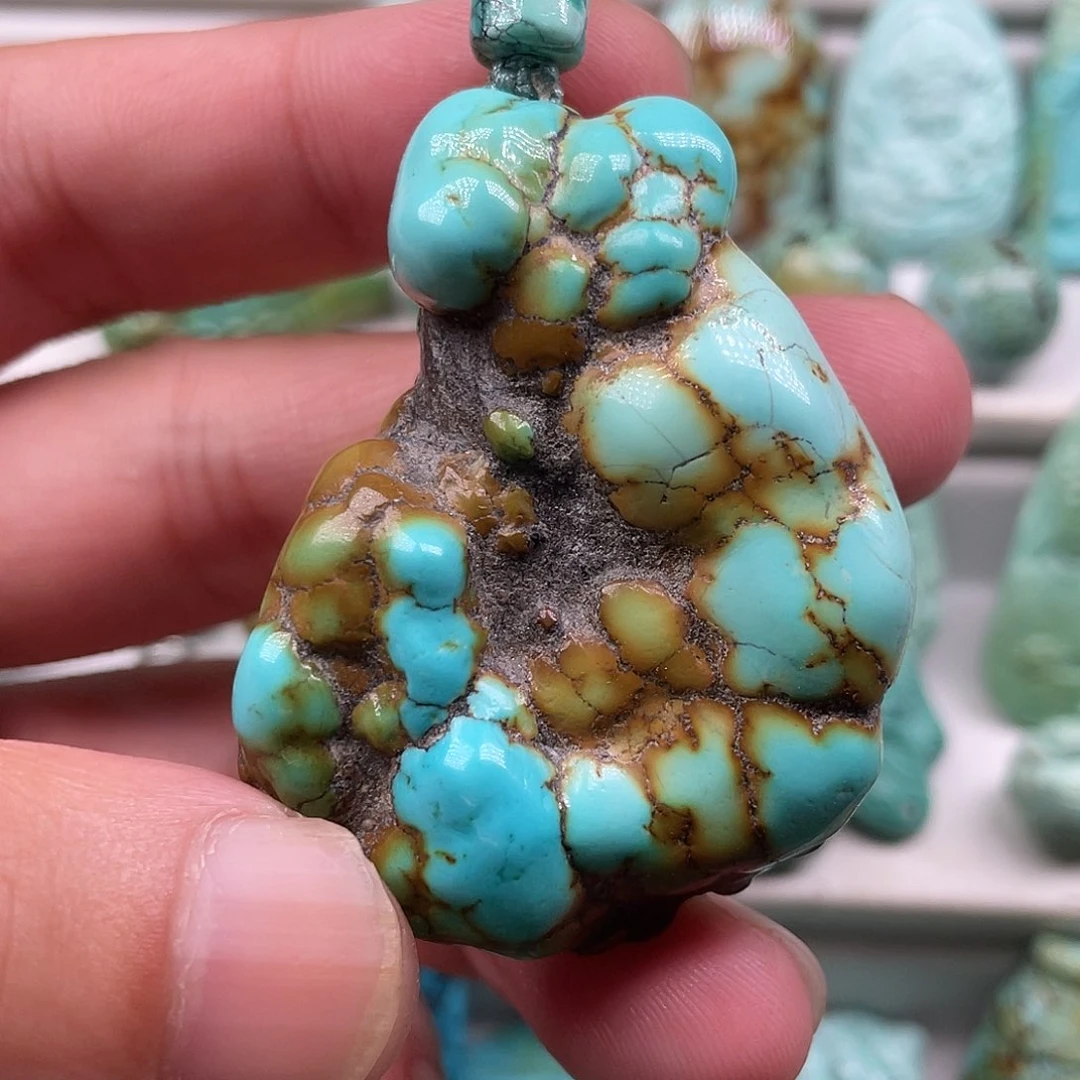 未镶嵌绿松石颈饰