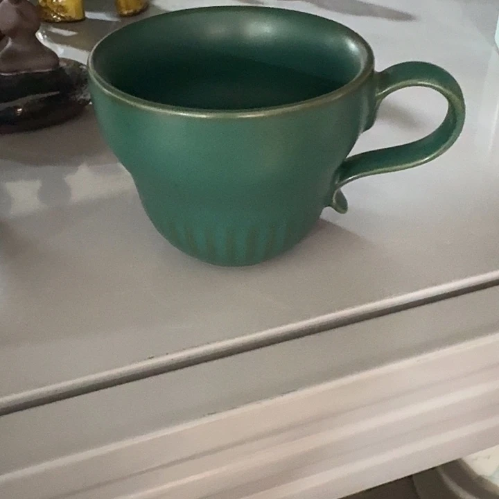 主人杯一个，瓷。。。。