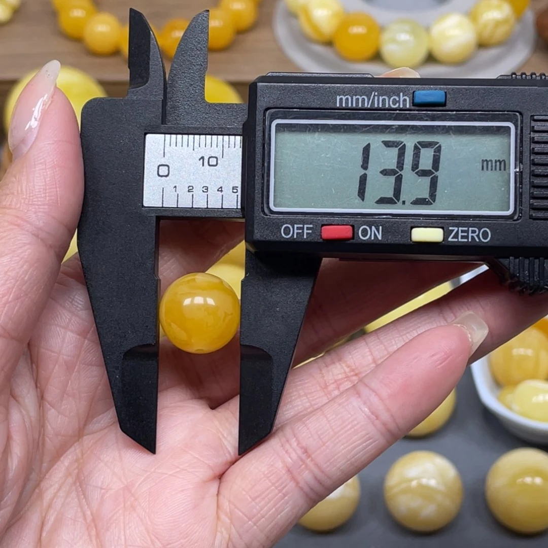 蜜蜡裸石未镶嵌鹏*