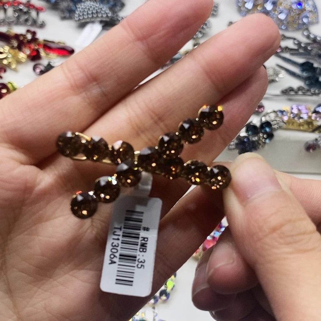 仿水晶合金小哇扣